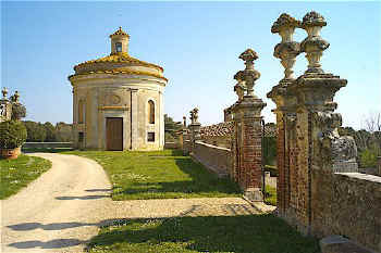 Castello di Celsa chapel